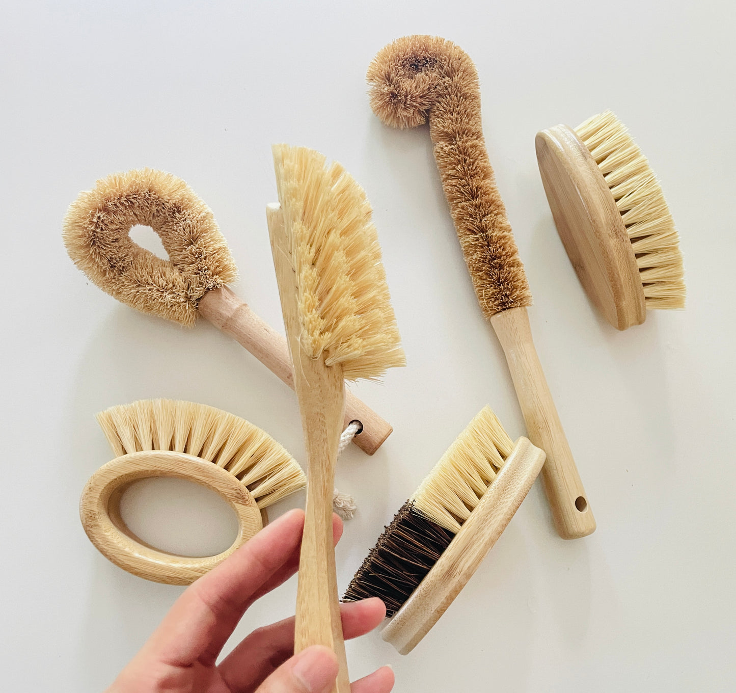 Eco-Friendly Kitchen Brushes Set – Zero Waste Sisal, Palm Fiber, Beech/Bamboo Handles for Fruit, Pots, and Dishes