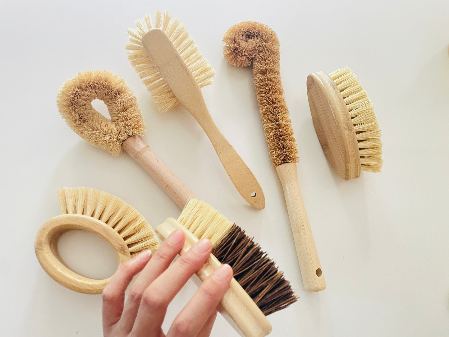 Eco-Friendly Kitchen Brushes Set – Zero Waste Sisal, Palm Fiber, Beech/Bamboo Handles for Fruit, Pots, and Dishes