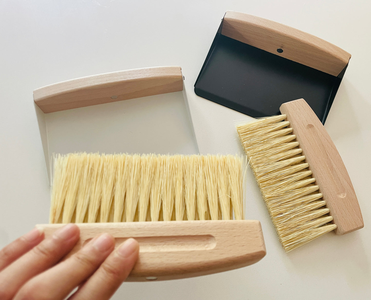 Elegant & Practical Desktop Cleaning Set – Natural Sisal Brush with Wooden & Metal Bin for minimal home