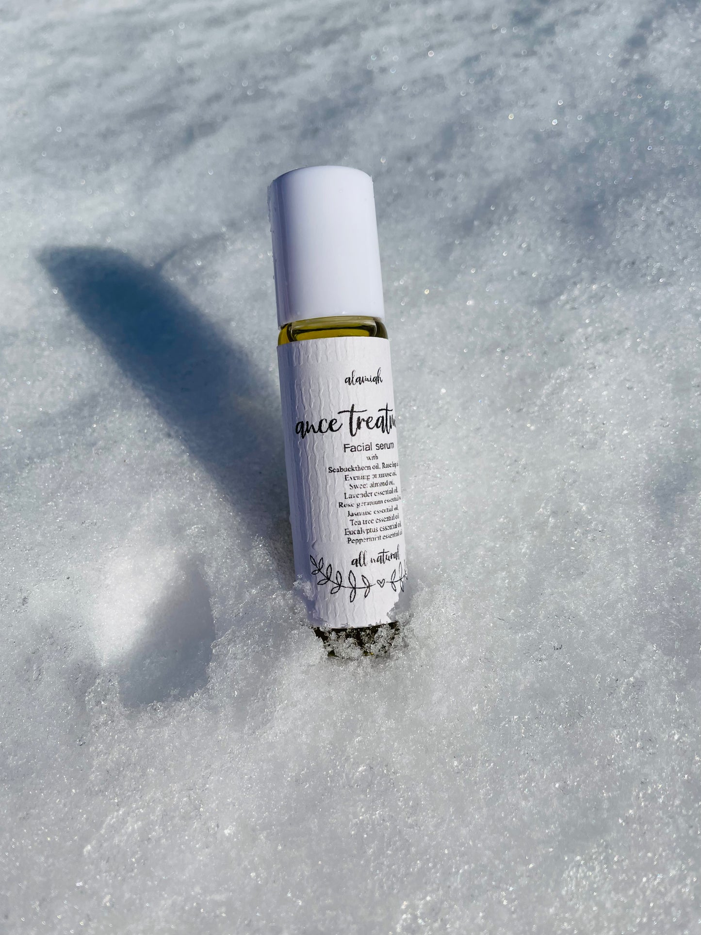 Clear Skin Awaits: Expertly Formulated Acne Treatment Serum with peppermint, Indigo Naturalis, and Rosehip Oil