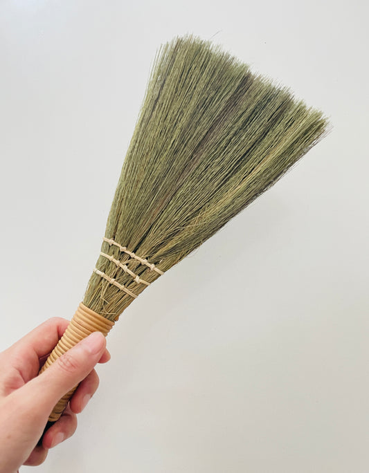 Natural Grass Broom for Gardening & Daily Cleaning – Ideal for Desk and Floor Cleaning, Available in Multiple Sizes