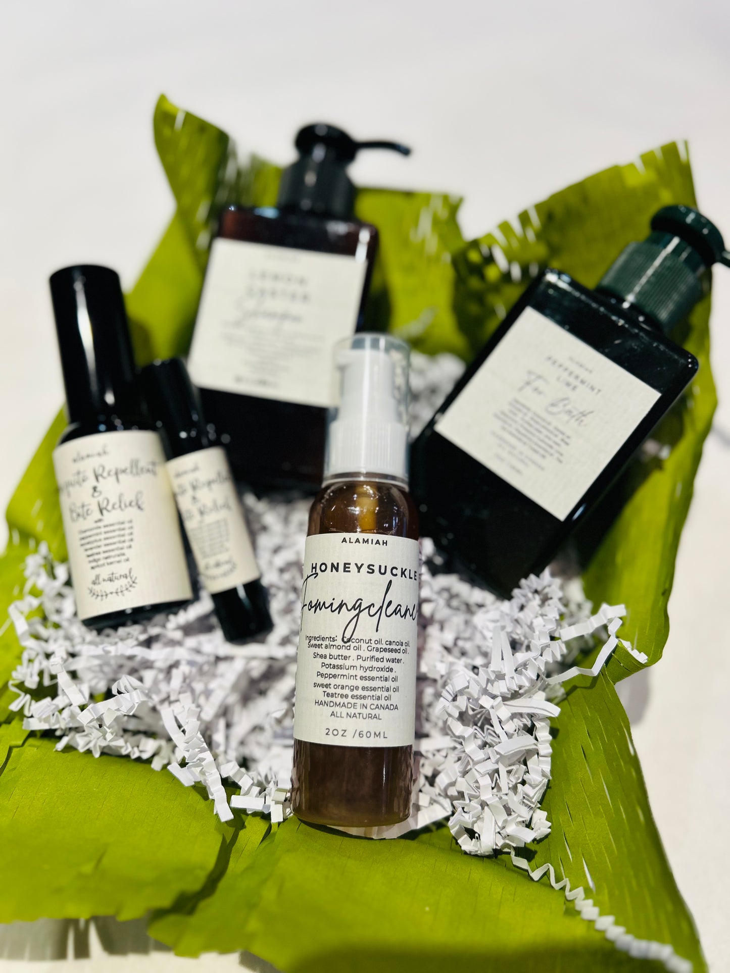 Travel-Size Natural Care Gift Set – Shampoo, Soap & Mosquito Repellent Oil or Hairbrush – Perfect for Travel, Gifts & Weddings