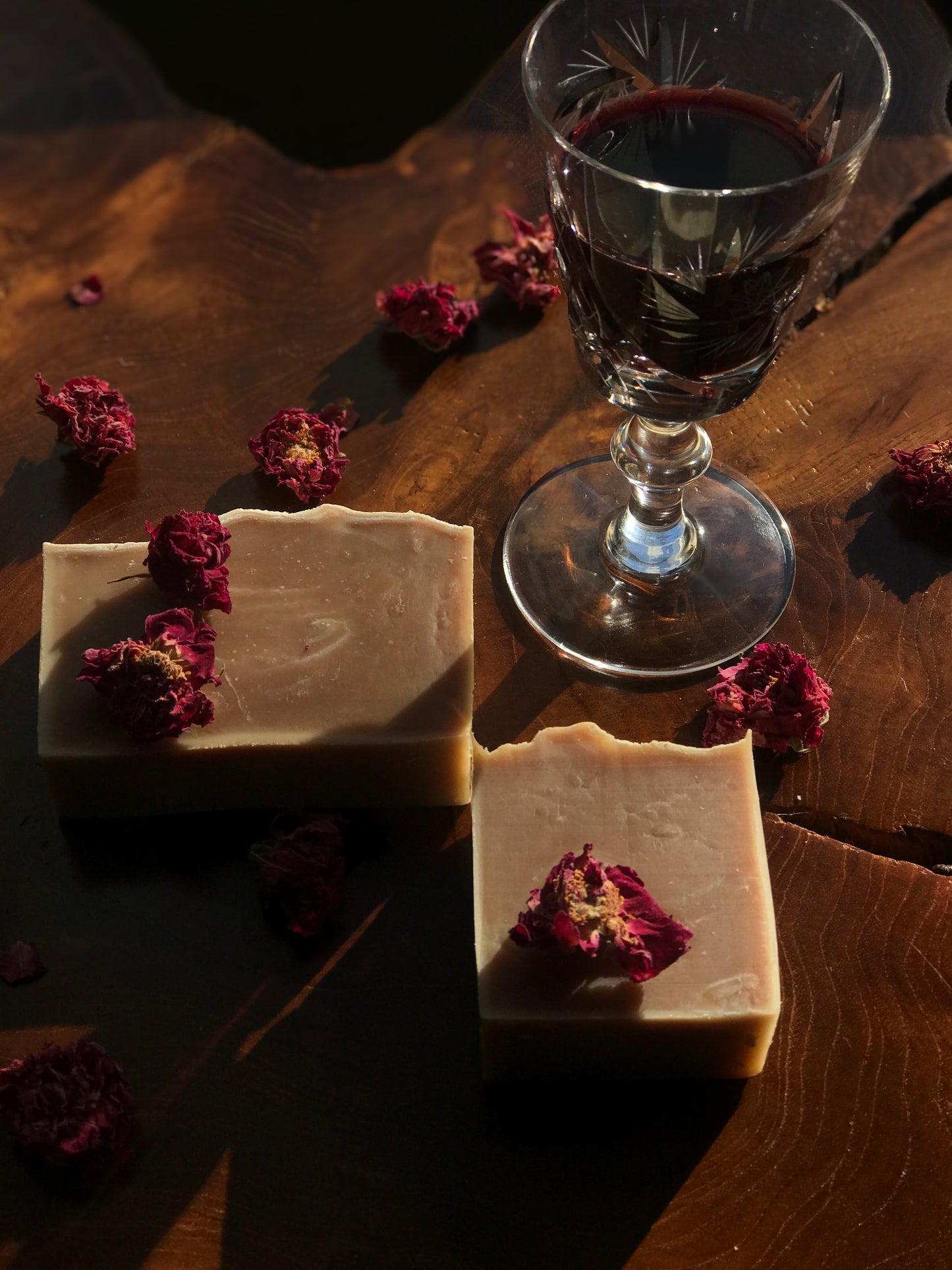 Experience Luxury and Anti-Aging Elegance with Handmade Wine and Rose Facial Soap - Infused with Shea Butter, and Tussah Silk for Moisturized Protection - Uniquely Colored with Natural Ingredients for a Sensorial Skincare Delight