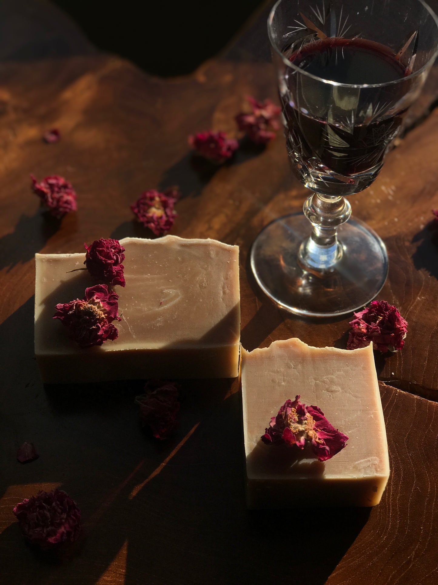 Experience Luxury and Anti-Aging Elegance with Handmade Wine and Rose Facial Soap - Infused with Shea Butter, and Tussah Silk for Moisturized Protection - Uniquely Colored with Natural Ingredients for a Sensorial Skincare Delight
